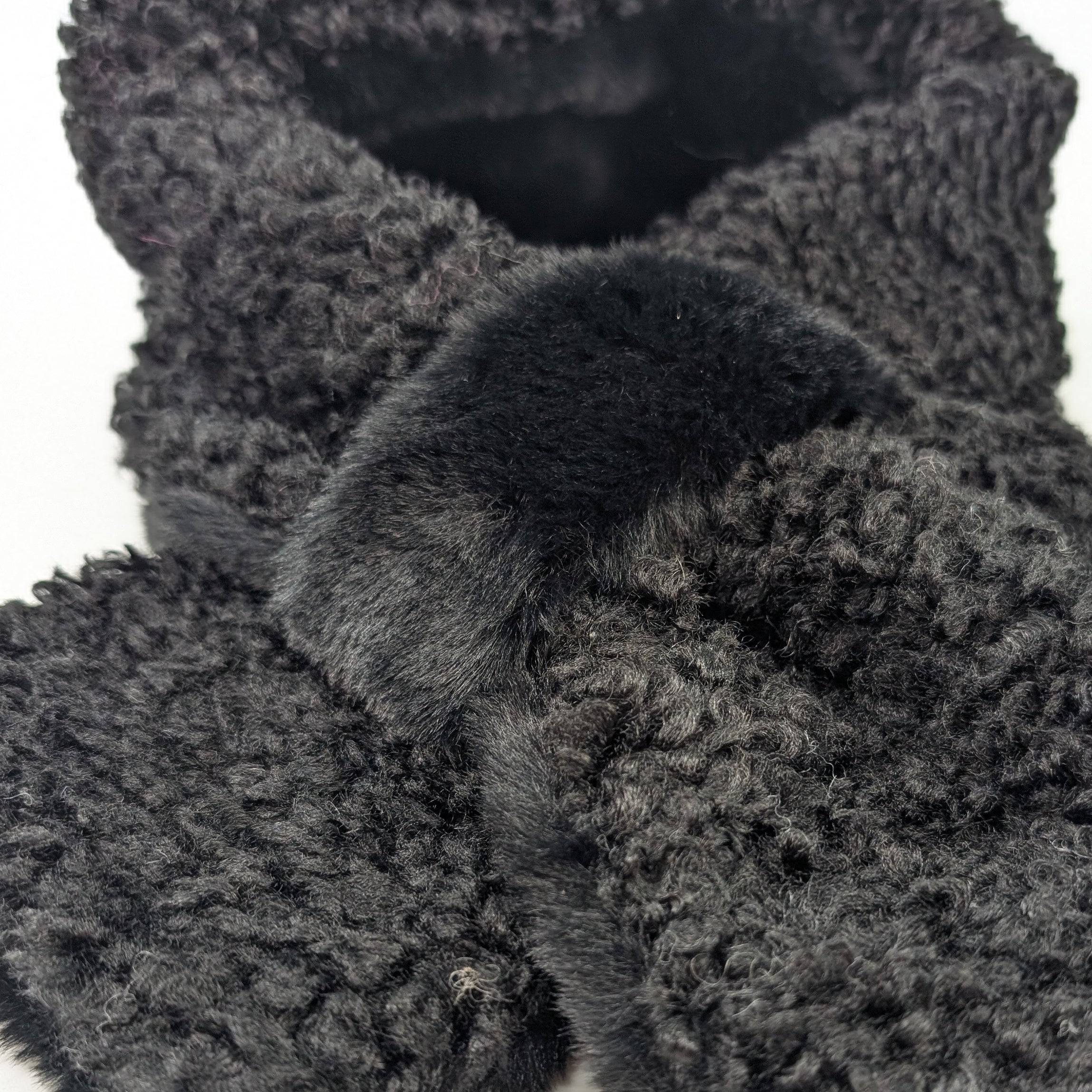 Bela Bela - Teddy Bear Faux Fur Collar - Black