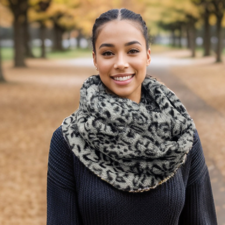 Snoods & Neck Warmers – Cosy, Stylish & Easy to Wear – thescarfgiraffe
