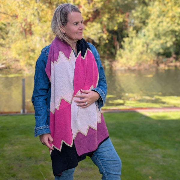 Candi - Knitted ZigZag Scarf (55x180cm) - Pinks
