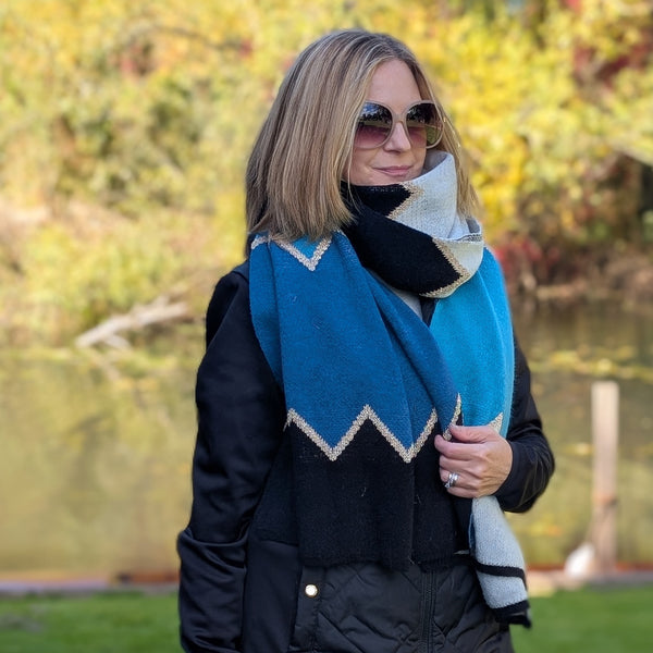 Candi - Knitted ZigZag Scarf (55x180cm) - Blues