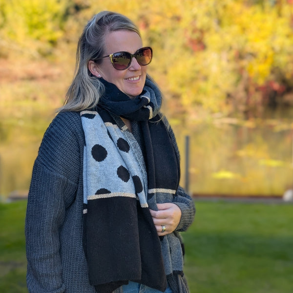 Dasa - Knitted Spotty Scarf (55x180cm) - Greys