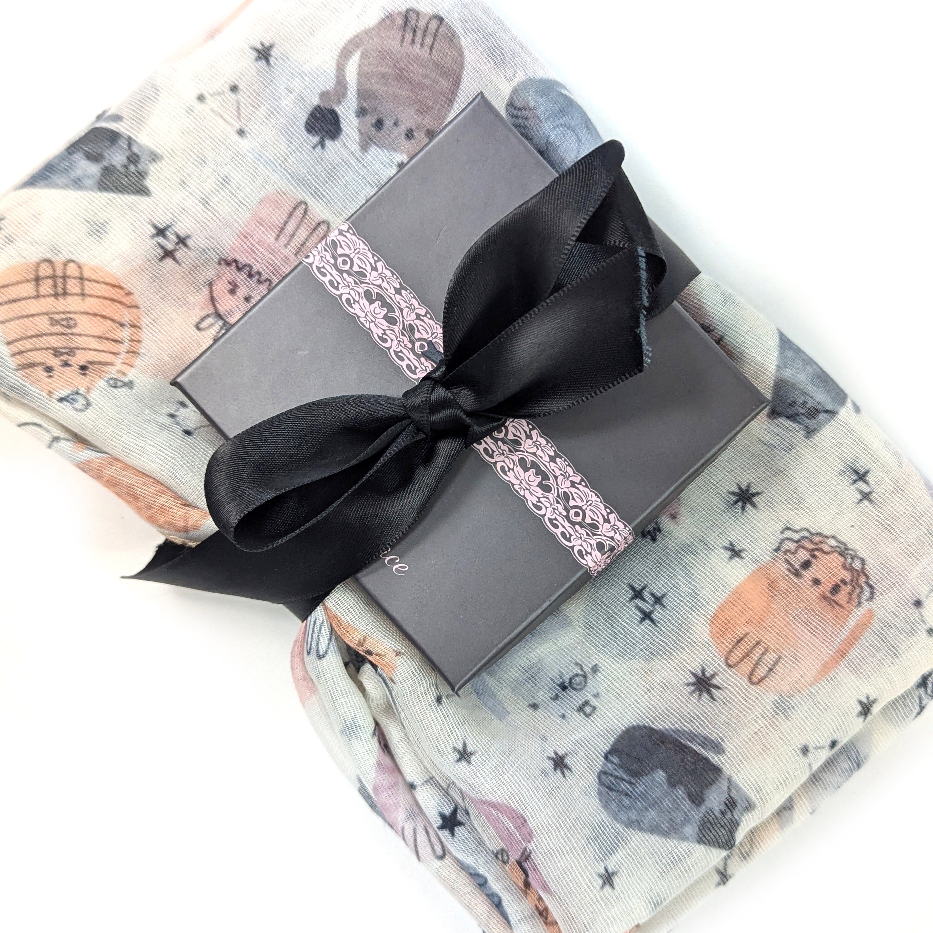 Creative Cat Gift Set - Cat Scarf & Diamante Brooch