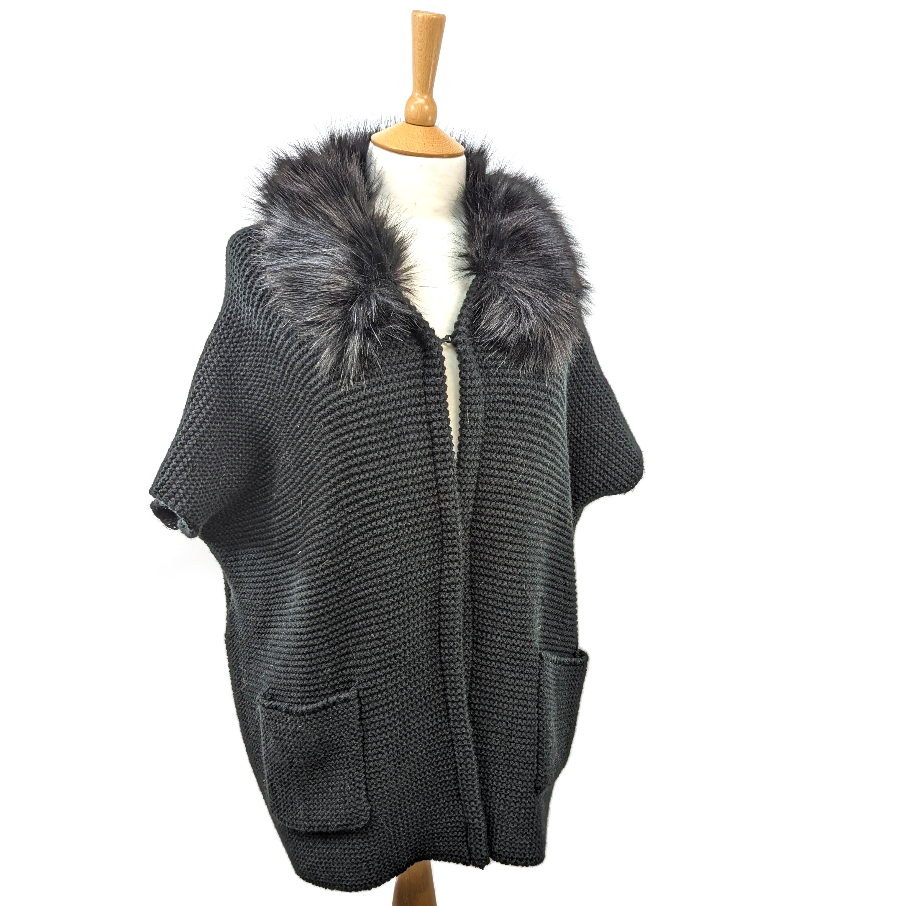 Knitted Jacket with Pockets and Faux Fur Collar - Black